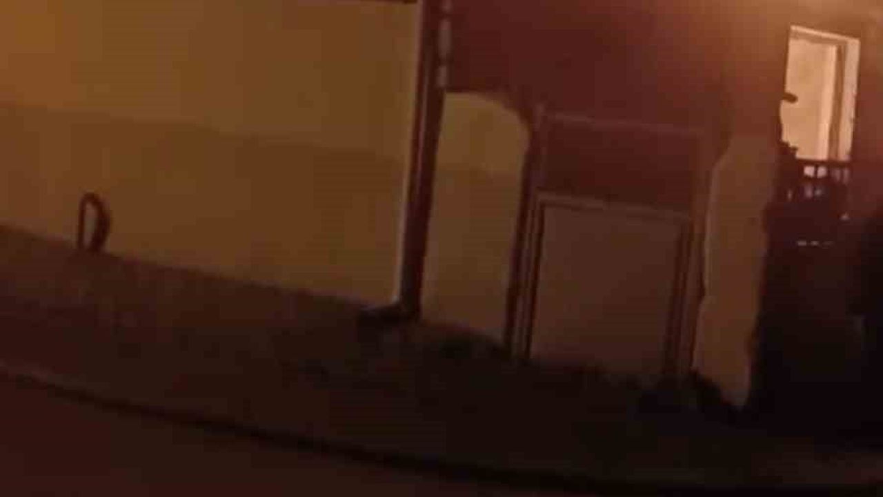 Bursa Karacabey'de Yılbaşı Gecesi Köy Evi Yangını