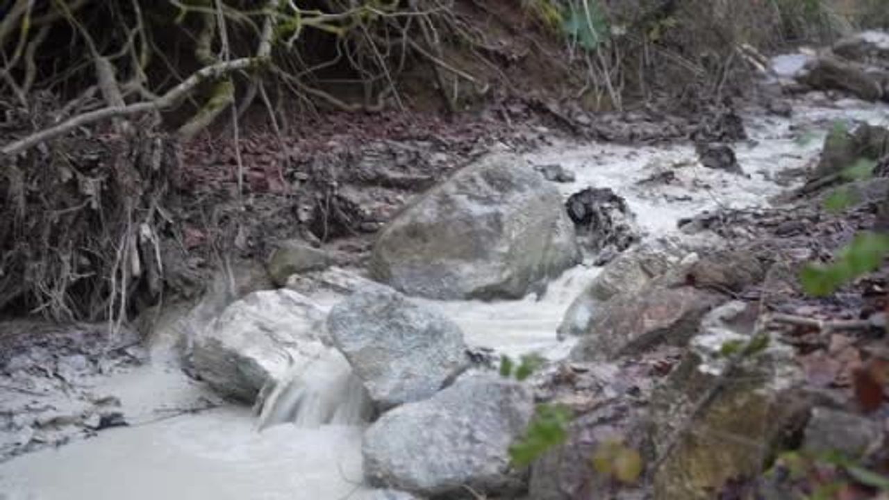 Bursa Kirazlıyayla’da atık barajı çöktü: Binlerce ton kimyasal doğaya karıştı
