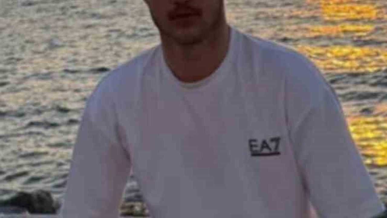 Bursa Mudanya'da 17 yaşındaki Efe, babasını kurtarmaya çalışırken yaşamını yitirdi