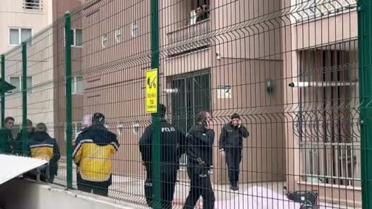 Bursa Osmangazi'de 17. kattan düşen 45 yaşındaki adam hayatını kaybetti