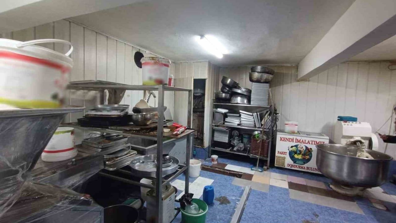 Bursa Osmangazi'de kaçak işçi operasyonu: 5'i çocuk, 5 yabancı yakalandı