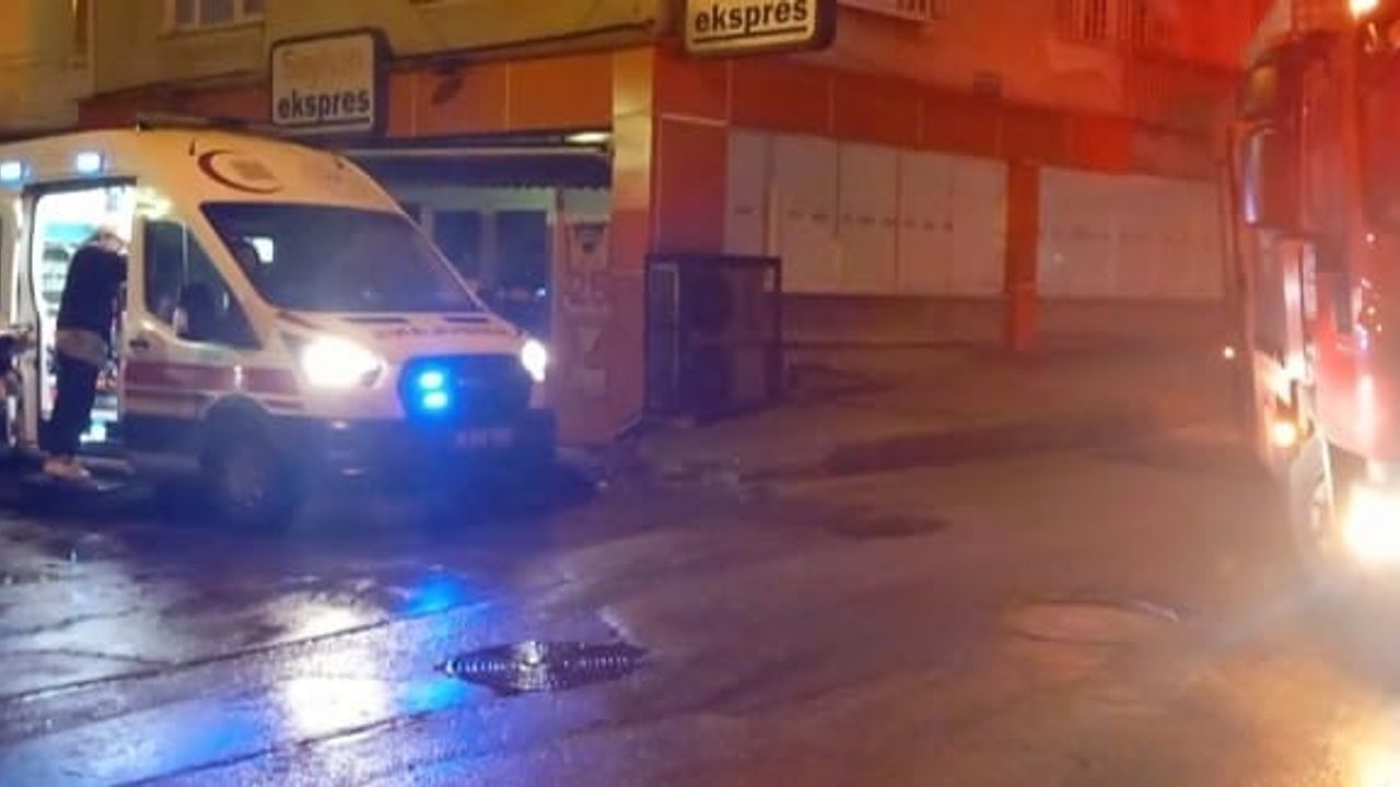 Bursa Osmangazi Selimiye'de çay ocağında gece yarısı yangın