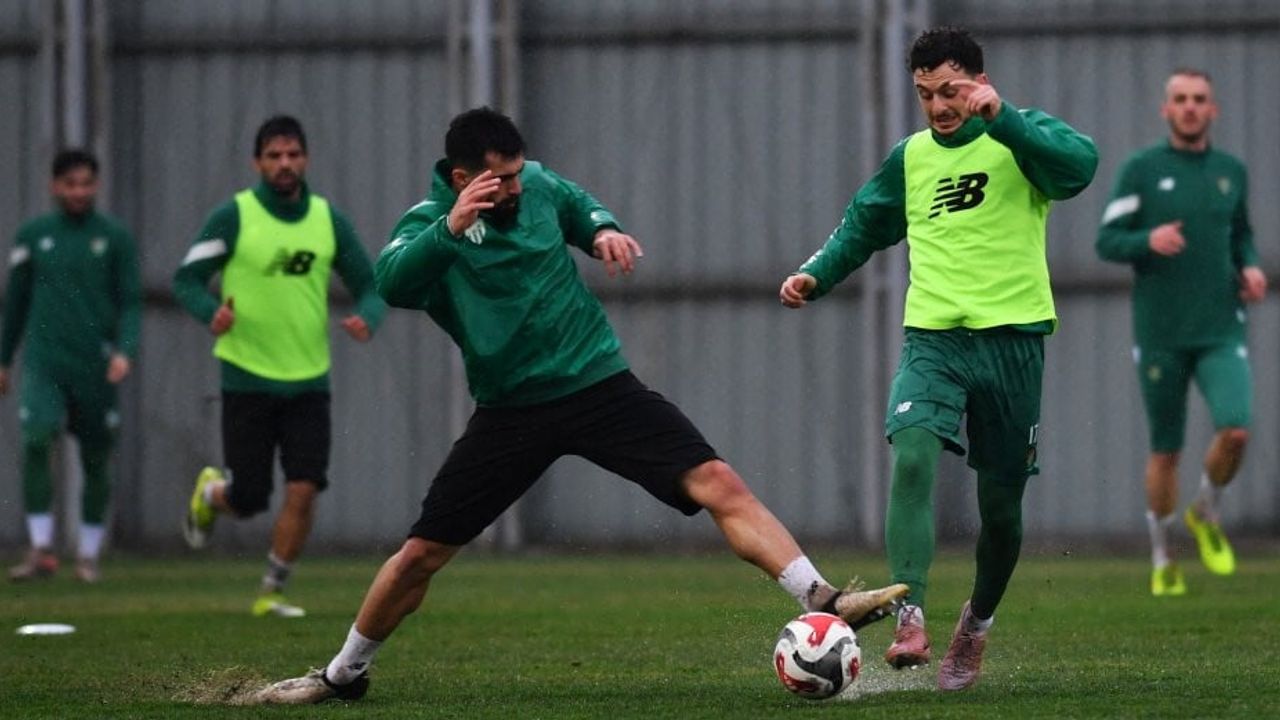 Bursaspor Adanaspor Maçı İçin Hazırlıklarını Sürdürdü