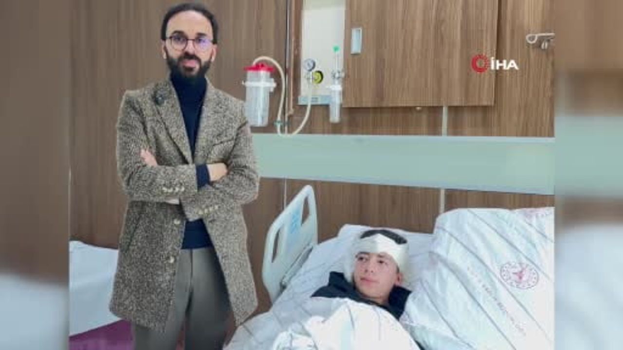 Burun akıntısıyla giden 13 yaşındaki çocukta kafa tabanına uzanan kitle tespit edildi