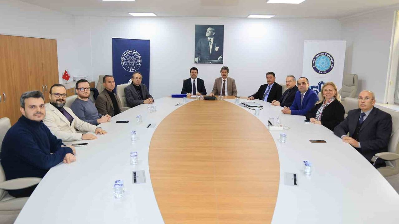 BUÜ meslek yüksekokullarına MEDEK’ten 10 tam akreditasyon