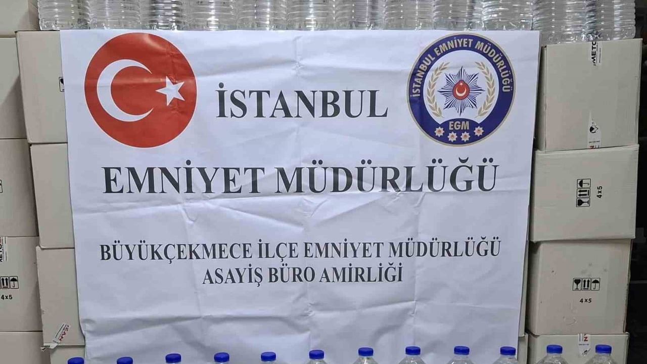 Büyükçekmece'de sahte alkol operasyonunda 2 bin 700 litre etil alkol ele geçirildi