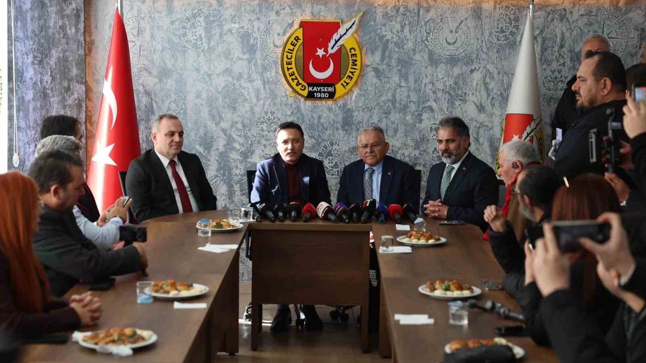 Büyükkılıç: 'İyi ki varsınız' — Kayseri'de 10 Ocak Çalışan Gazeteciler Günü kutlaması