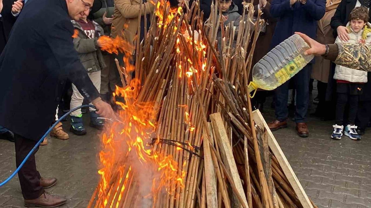 Büyükmandıra'da bin yıllık Koleda geleneği sürüyor