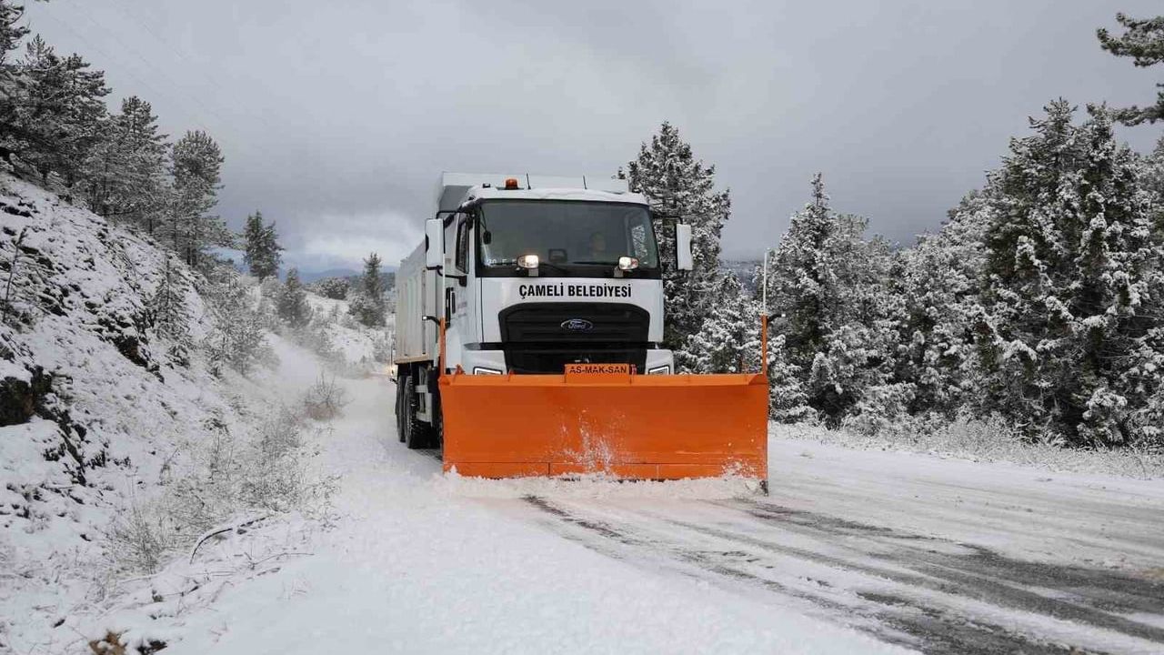 Çameli Belediyesi karla mücadelede teyakkuzda