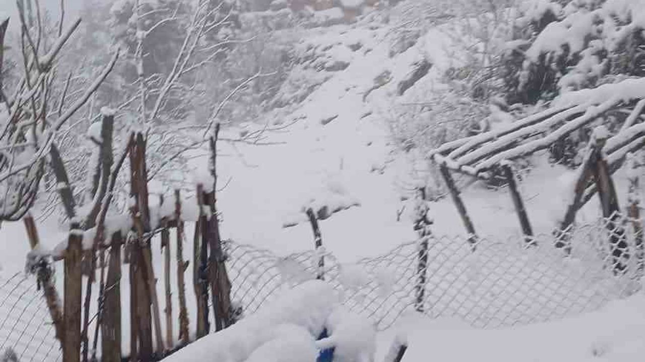 Çameli Çiğdemli’de kar 25 santimetreye ulaştı