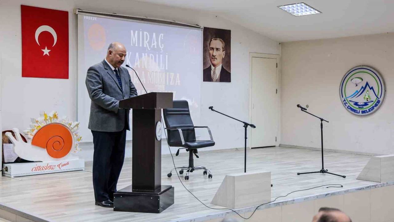 Çameli’de Miraç Kandili Programı Konferans Salonunda Gerçekleşti