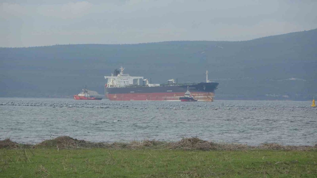 Çanakkale Boğazı'nda Boston Beacon tankerinde jeneratör arızası