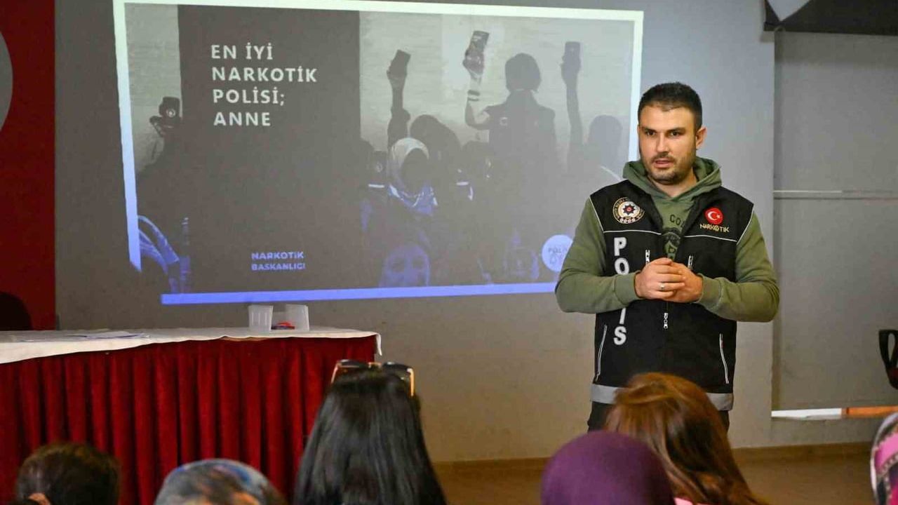 Çanakkale'de 65 bin 257 vatandaşa uyuşturucu farkındalığı eğitimi