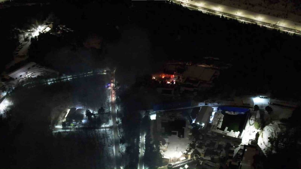 Çekmeköy'deki TRT plato yangını kontrol altına alındı