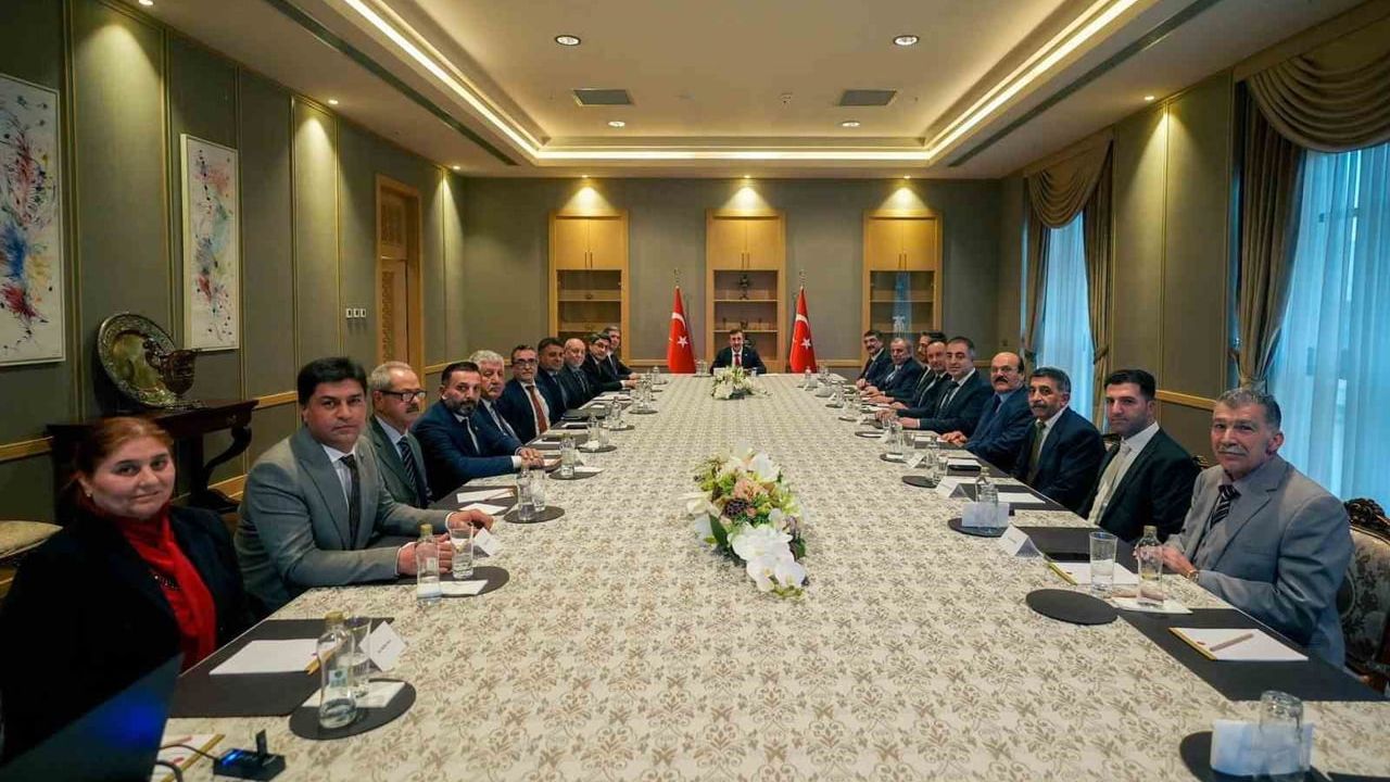 Cevdet Yılmaz Cumhurbaşkanlığı Külliyesi'nde Ezidi Temsilcilerini Ağırladı