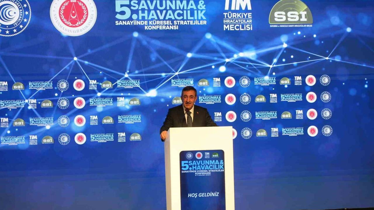 Cevdet Yılmaz: "Eskiden alamadığımız ürünleri şimdi ihraç ediyoruz"