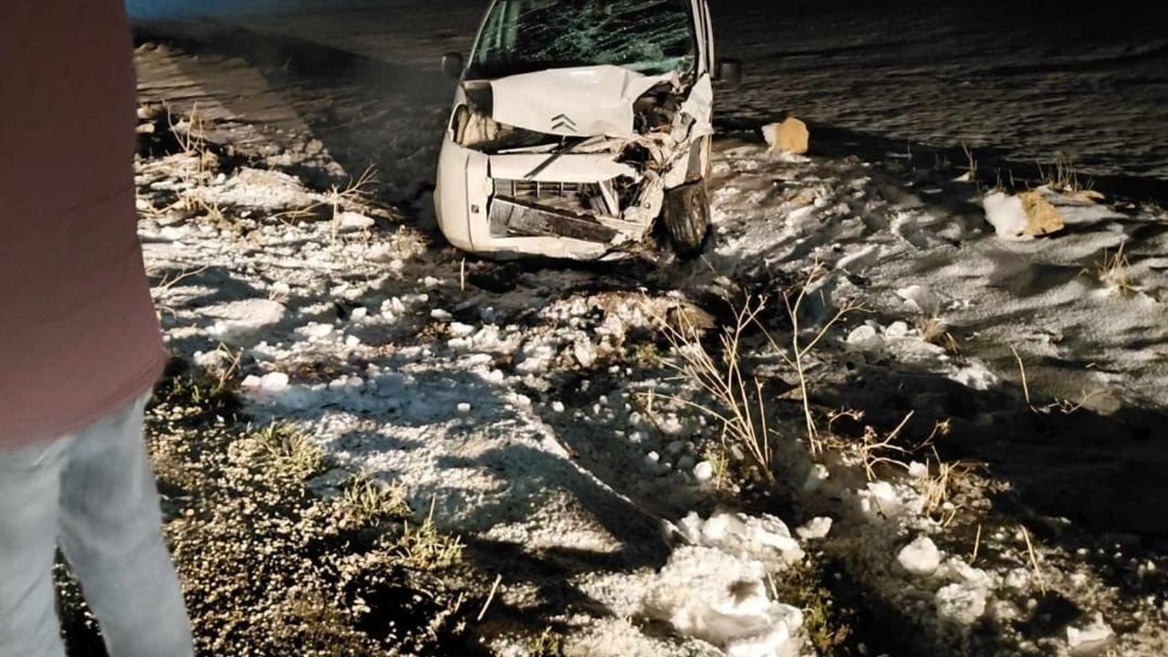 Çınar'da üç araçlı zincirleme kaza: iki yaralı