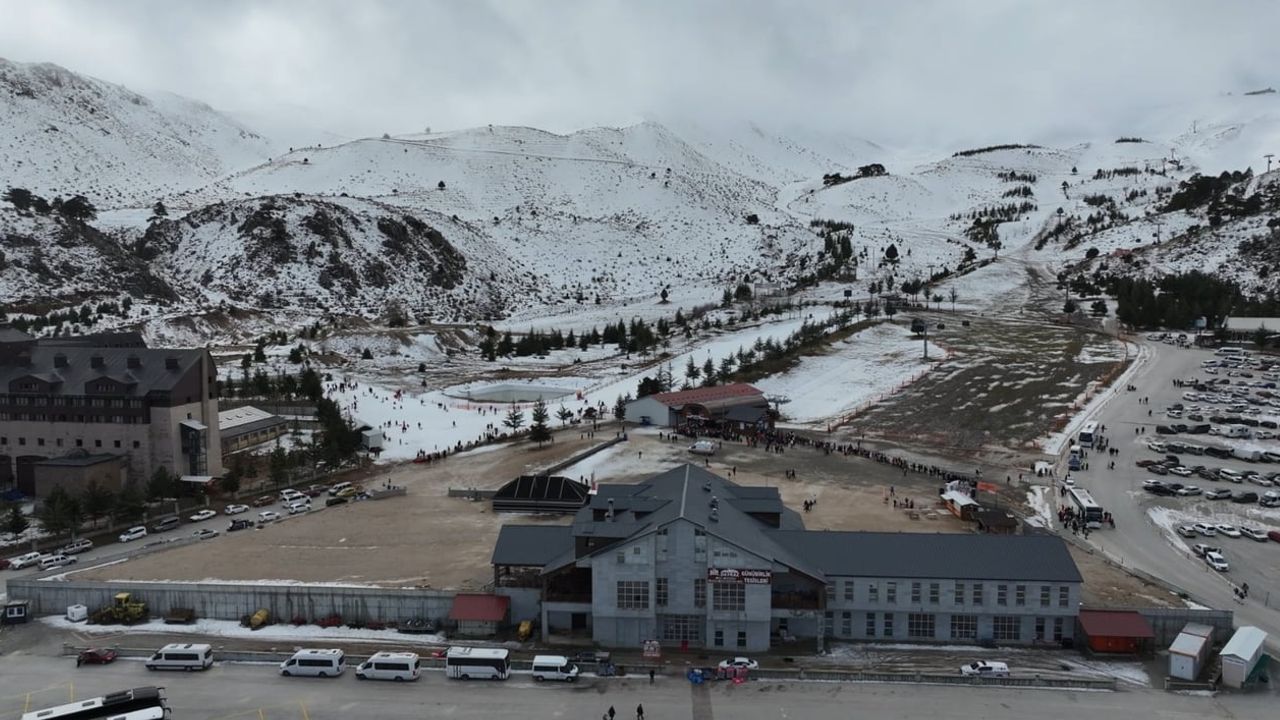 Çocuklar Davraz Kayak Merkezi'nde sömestir keyfi yaşadı