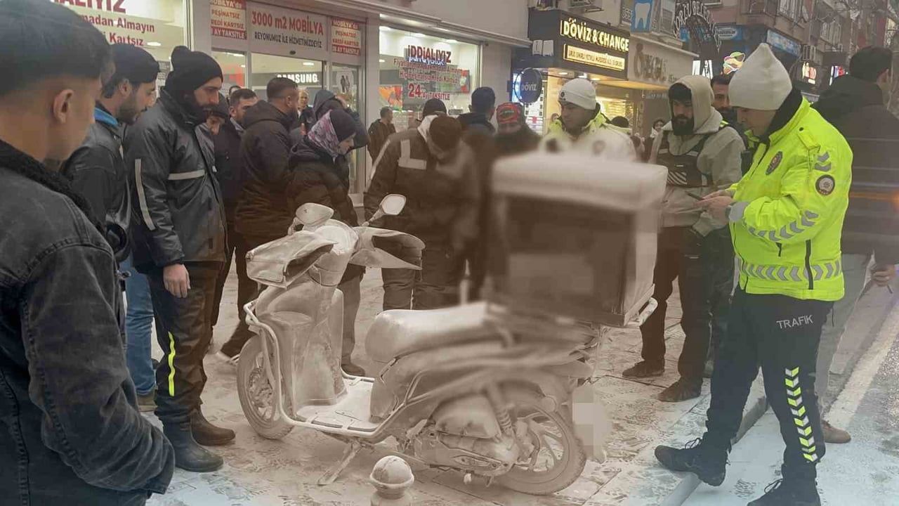 Çorlu’da seyir halindeki motosiklet alev aldı — Sürücü son anda atlayarak kurtuldu