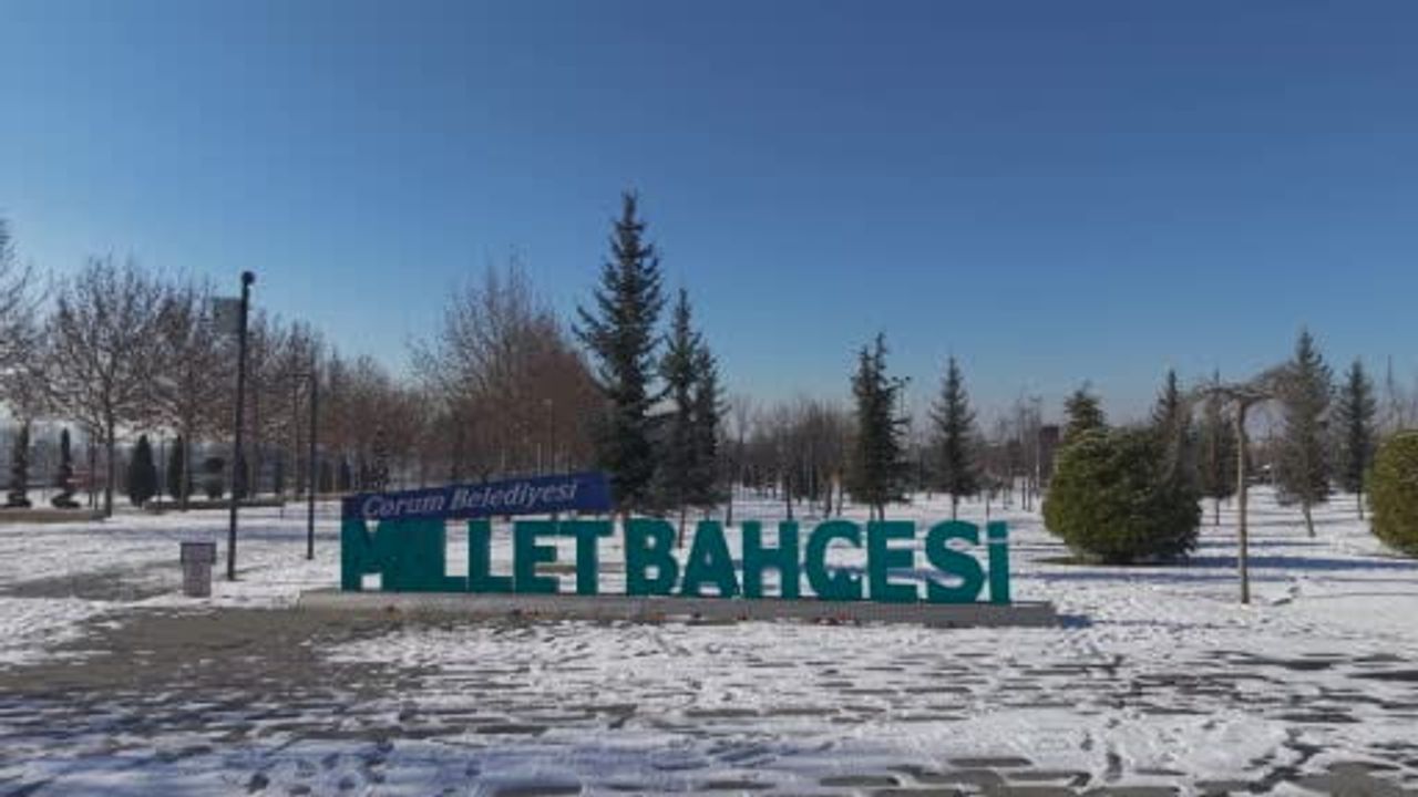 Çorum'da Millet Bahçesi Kartpostallık Kar Manzaraları