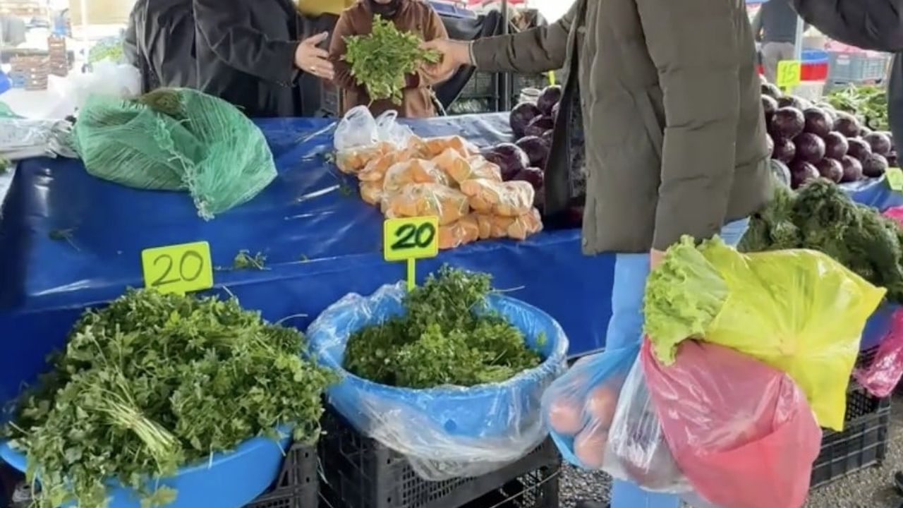 Çorum'da semt pazarlarında 'seç-al' uygulaması başladı