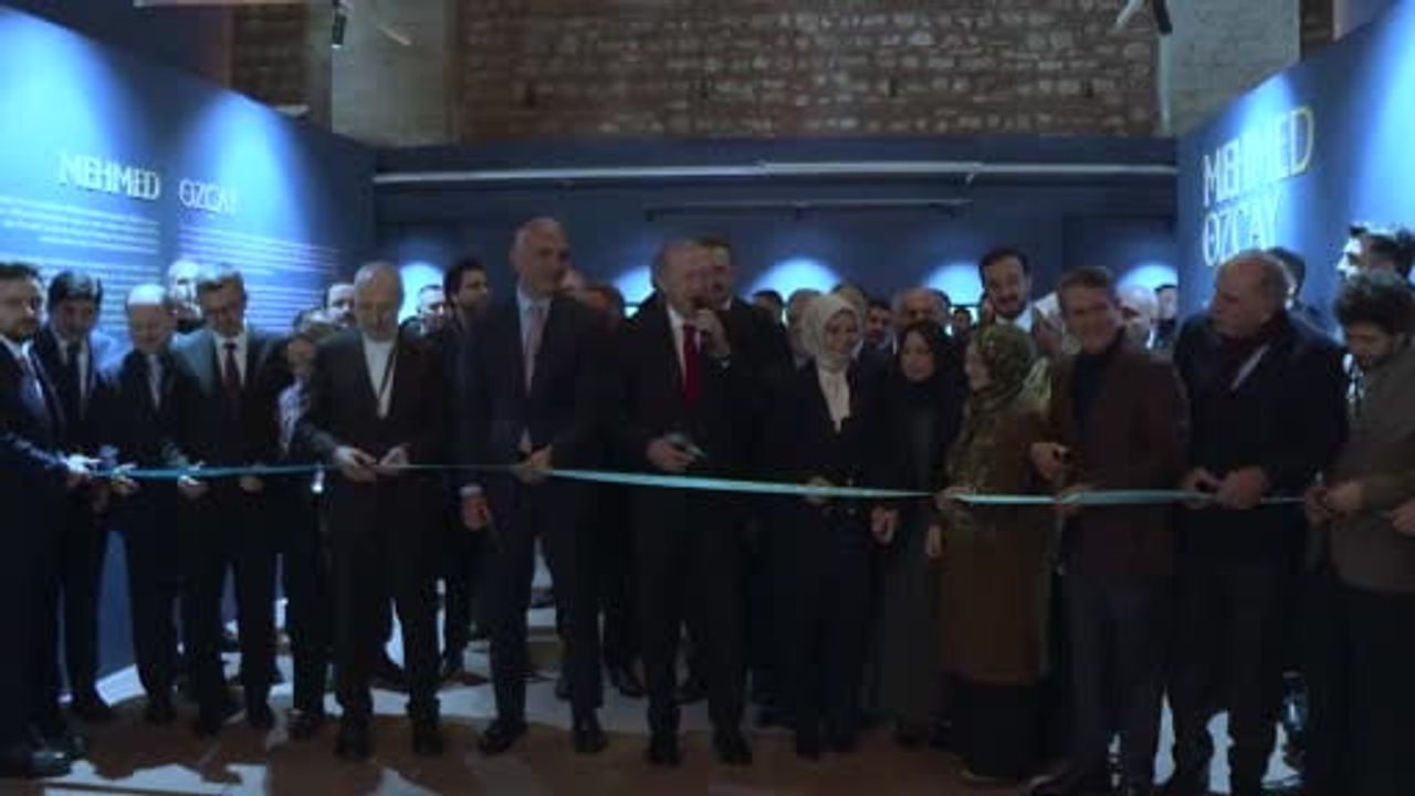 Cumhurbaşkanı Erdoğan Hane İslam Eserleri Sergisi’nin Açılışını Yaptı