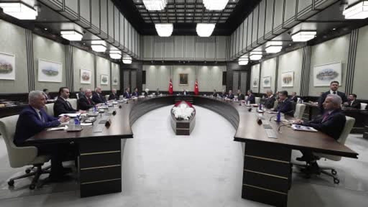 Cumhurbaşkanlığı Kabinesi Erdoğan Başkanlığında Toplandı