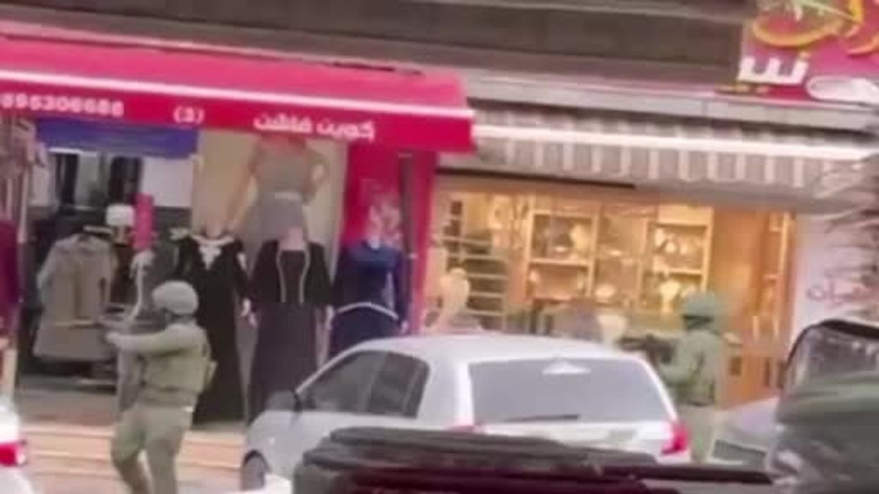 Dahariye’de kendilerini asker gösteren 3 kişi kuyumcu soydu; zanlılar yakalandı