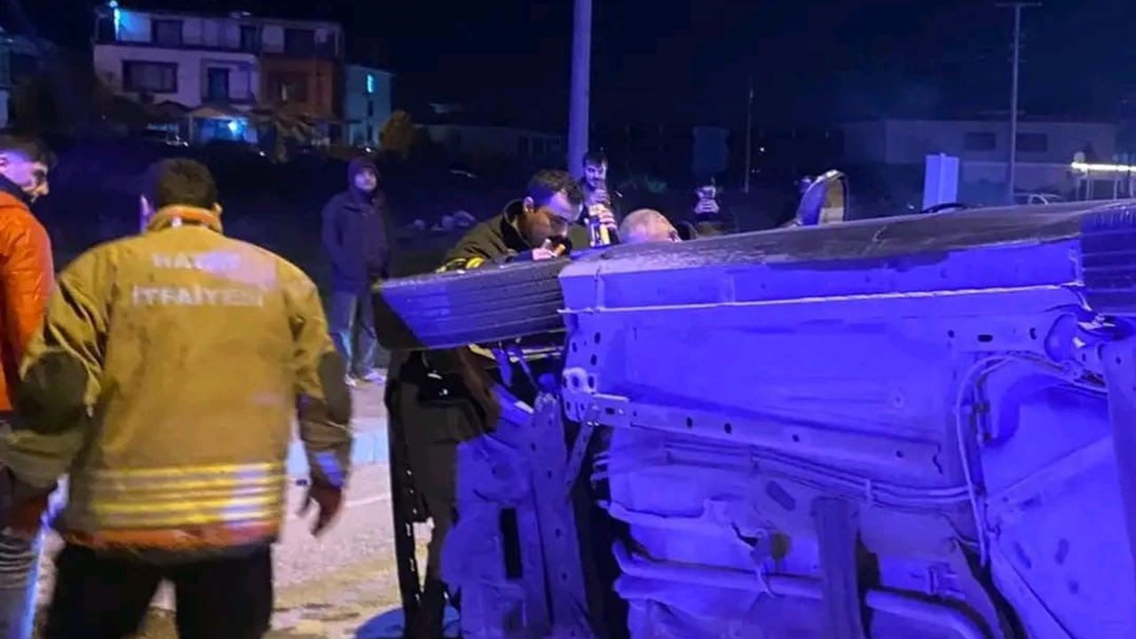 Defne'de vidanjöre çarpan otomobil takla attı: Sürücü yaralandı