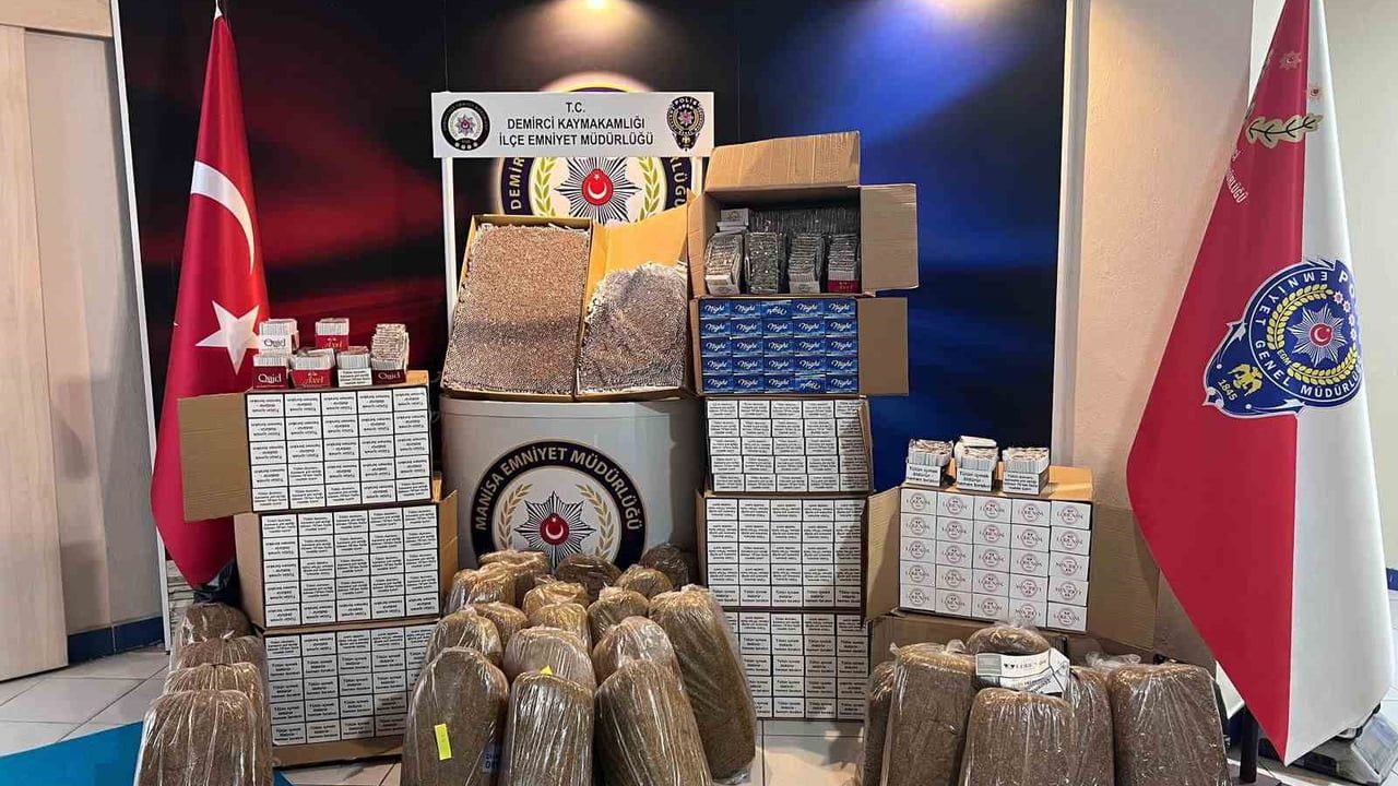 Demirci'de kaçak tütün operasyonu