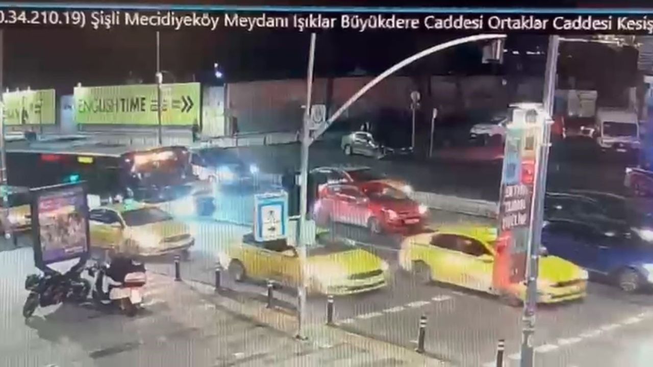 Deniz İbişler’in Beşiktaş Sahili’ne atladığı anlar güvenlik kamerasında