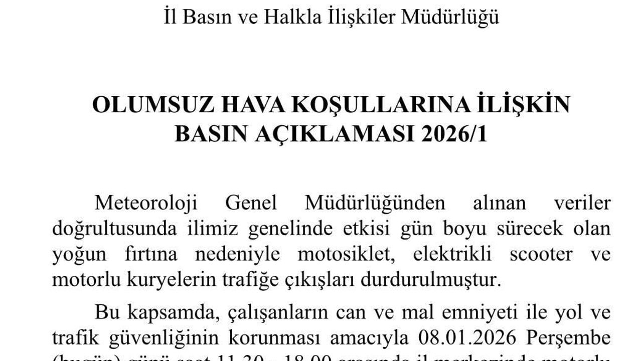 Denizli'de fırtına nedeniyle motosiklet ve kurye trafiğine ara