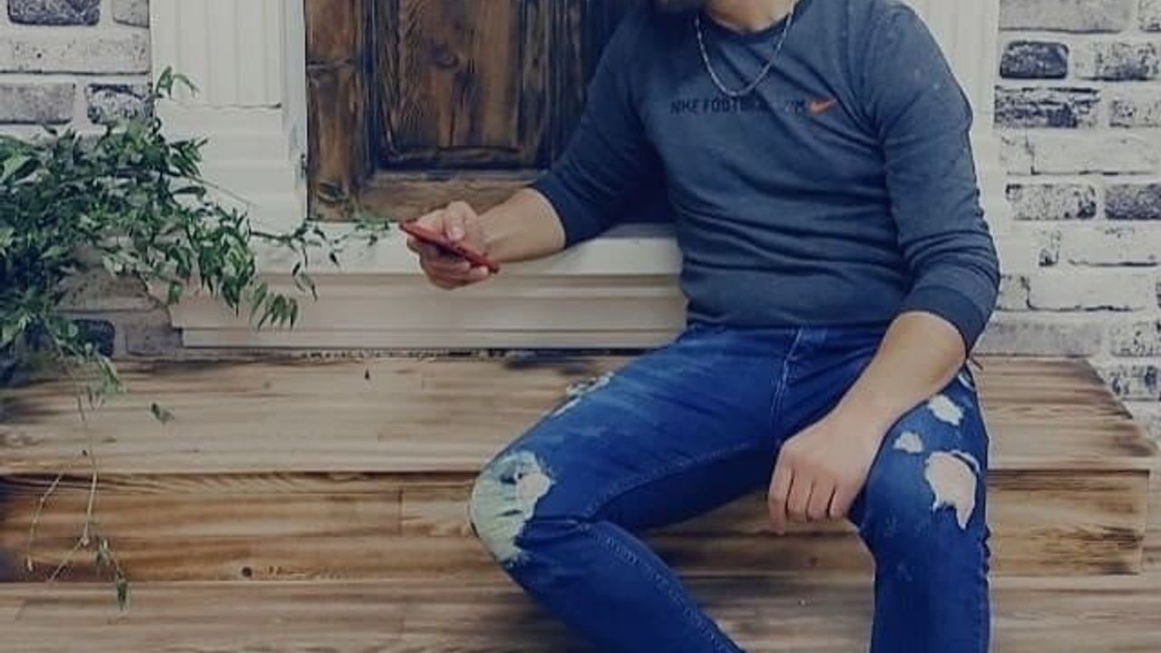 Denizli'de kavşakta çarpışma: 2 genç yaşamını yitirdi