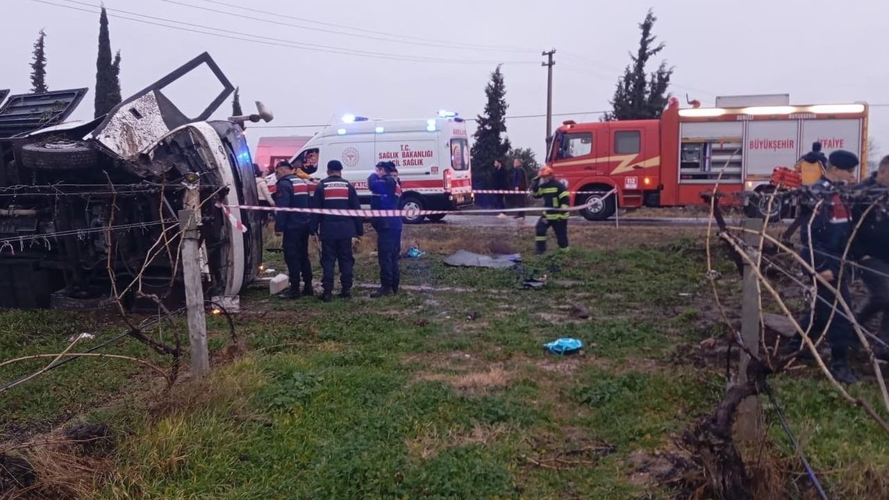 Denizli Valiliği: Buldan'daki servis kazasında 1 ölü, 22 yaralı