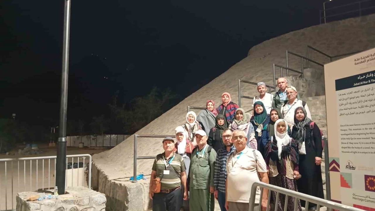 Denizlili 43 kişilik umre kafilesi Mekke'de iç ziyaretlerini sürdürüyor