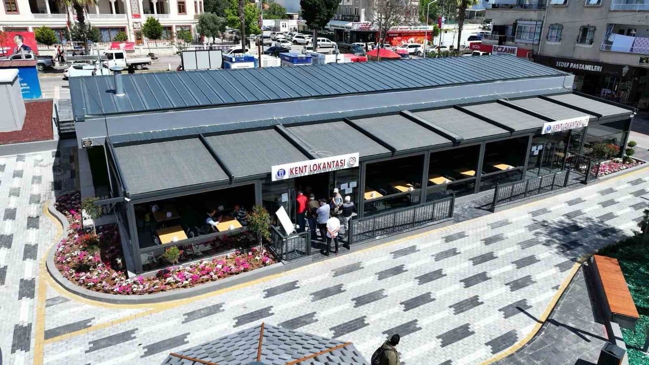 Didim Kent Lokantaları'ndan yaklaşık 115 bin yemek servisi