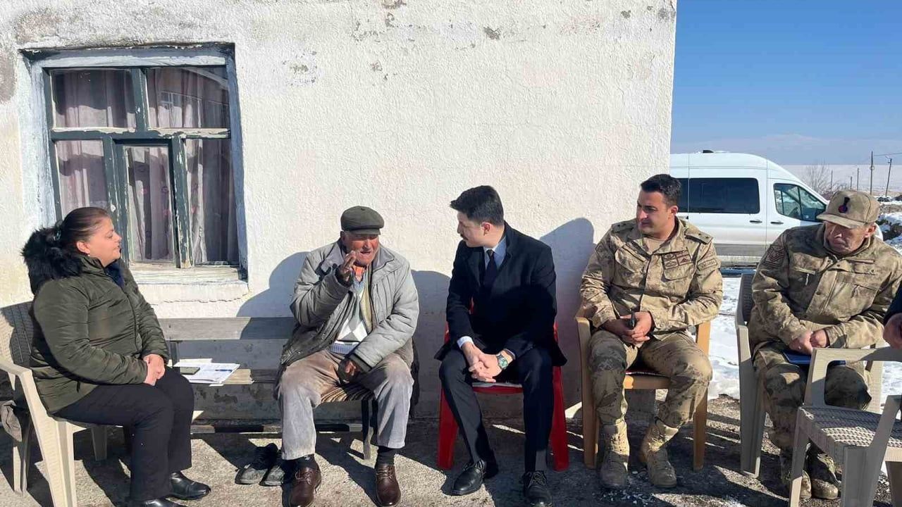 Digor Kaymakamı Ahmed Tayyib Kahraman Çatak Köyünü Ziyaret Etti