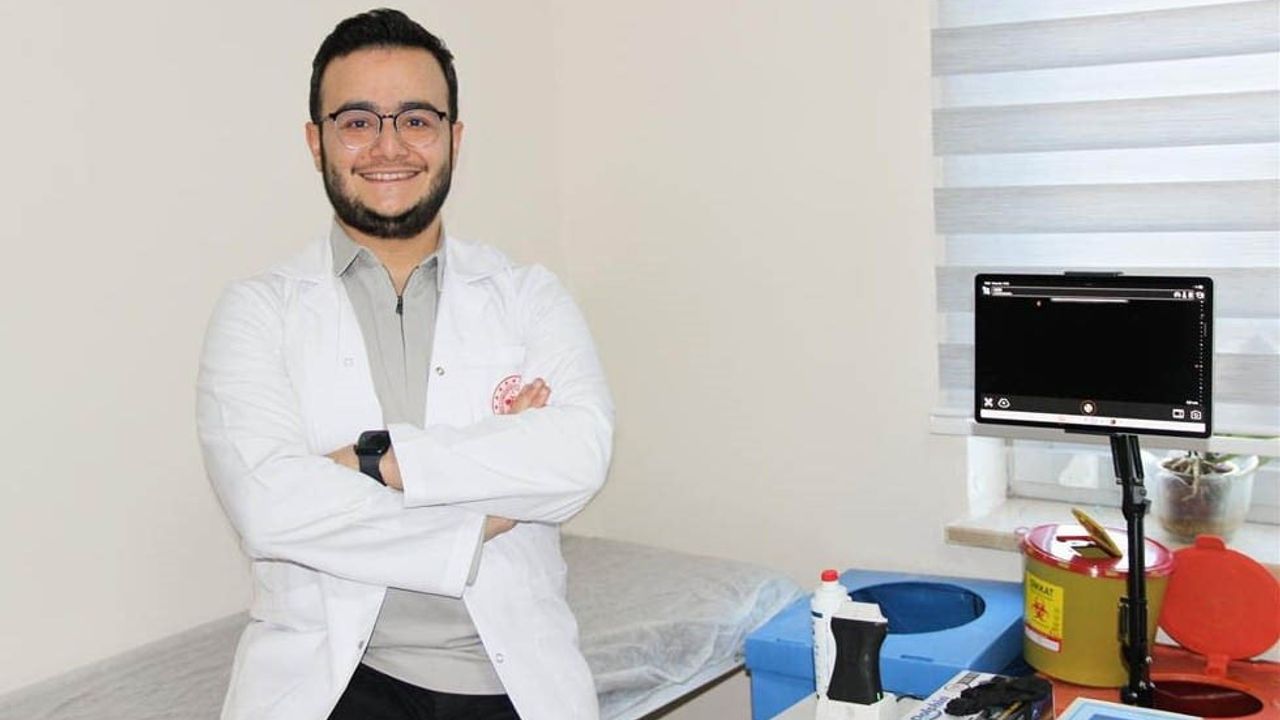 Dijital kullanımın yol açtığı 'teknoloji boynu' uyarısı