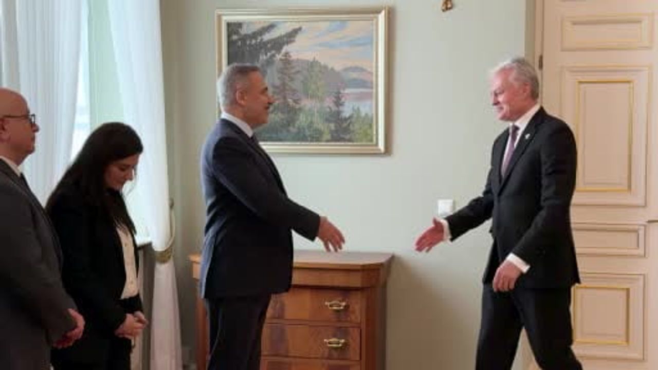 Dışişleri Bakanı Hakan Fidan Vilnius'ta Nauseda ile görüştü