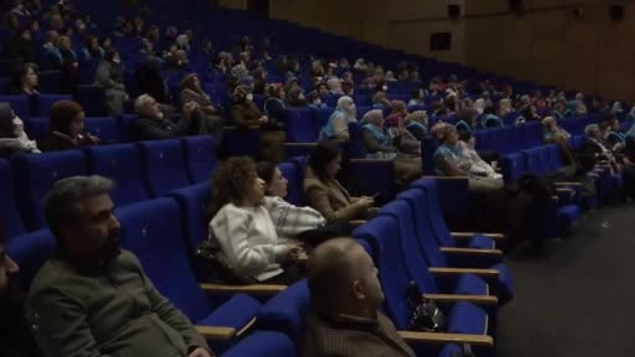 Diyarbakır'da meme kanserinde erken tanı eğitimiyle farkındalık artırıldı