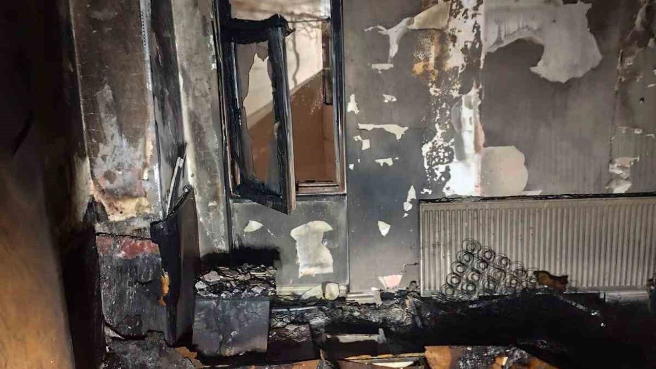 Diyarbakır Sur'da otelde yangın: 10 kişi dumandan etkilendi