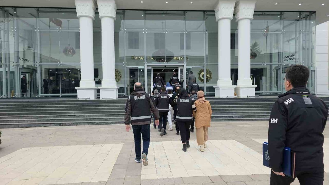 Düzce'de sahte kimlikle arazi satışı: 4 kişi tutuklandı