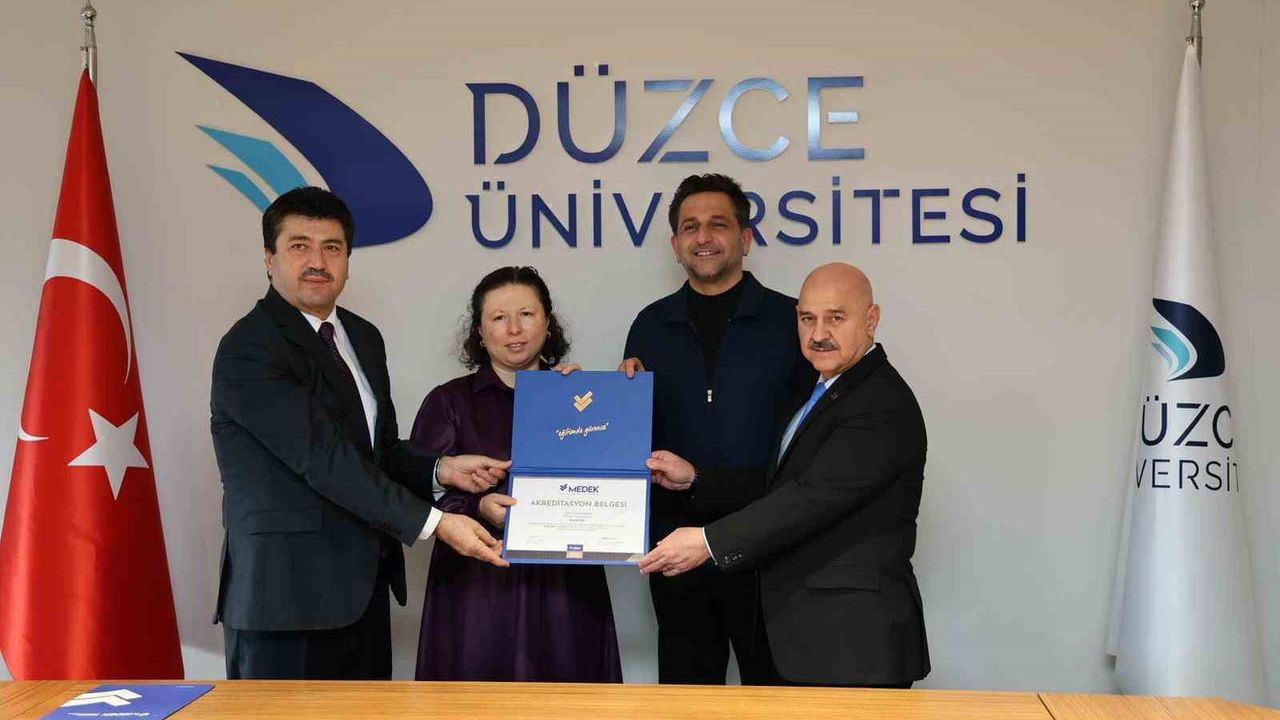 Düzce Meslek Yüksekokulu'nun 3 Programı MEDEK Akreditasyonu Aldı