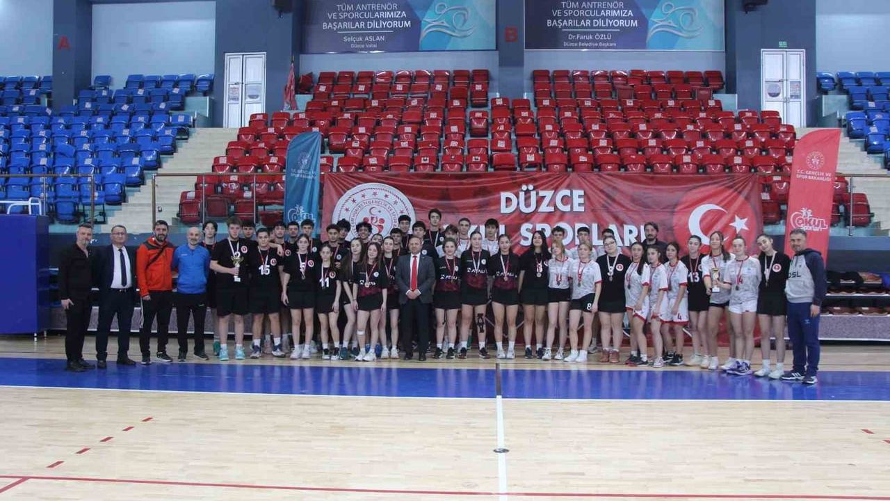 Düzce Okul Sporları Korfbol Şampiyonu: Farabi Anadolu Lisesi
