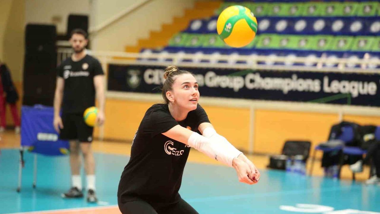 Eczacıbaşı Dynavit Sırbistan'da galibiyet peşinde