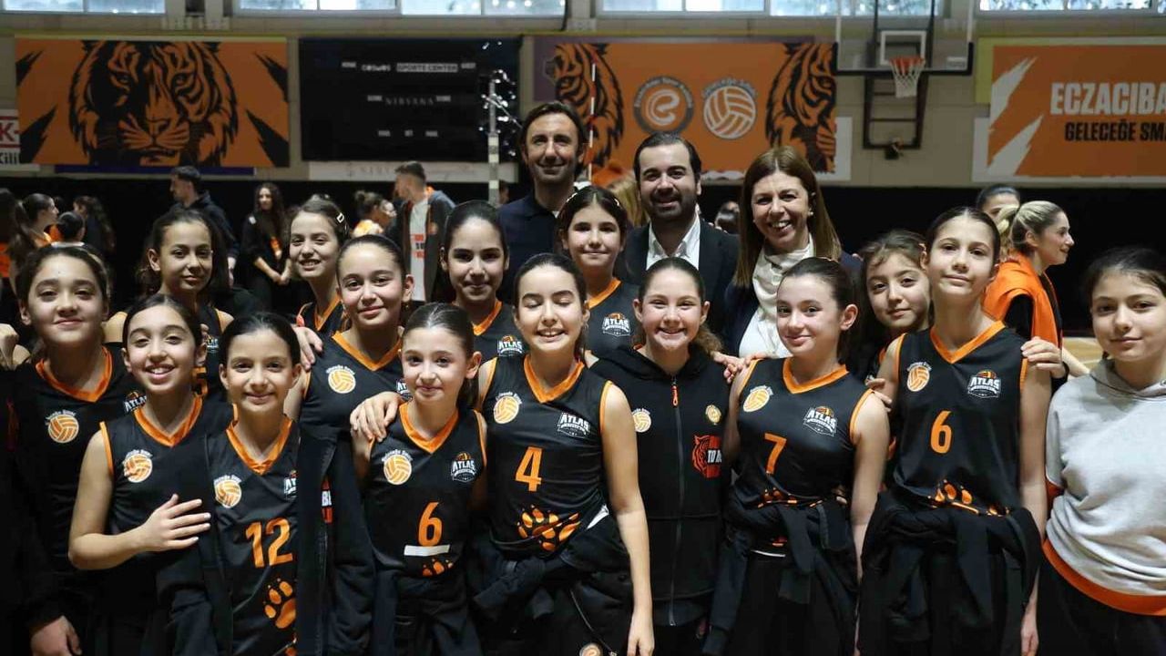 Eczacıbaşı Geleceğe Smaç Takımları Turnuvası Antalya’da gerçekleştirildi