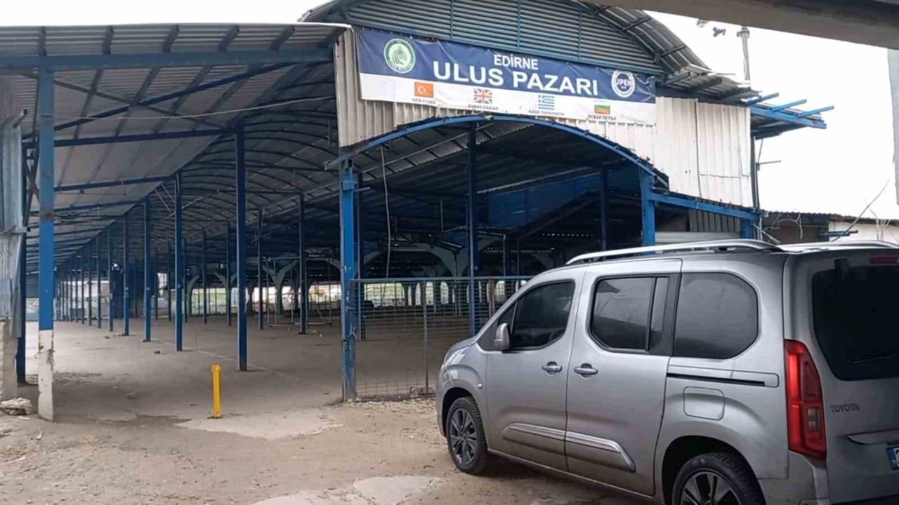 Edirne'de 22 Yıllık Ulus Pazarı Kapanıyor