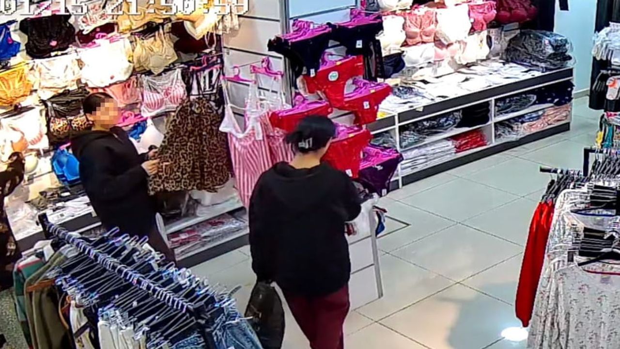 Edirne'de iç çamaşırı hırsızlığı kamerada