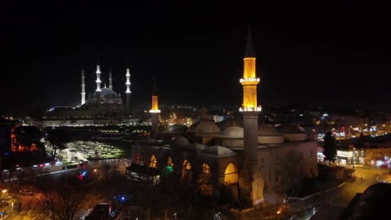 Edirne'de Miraç Kandili dualarla idrak edildi