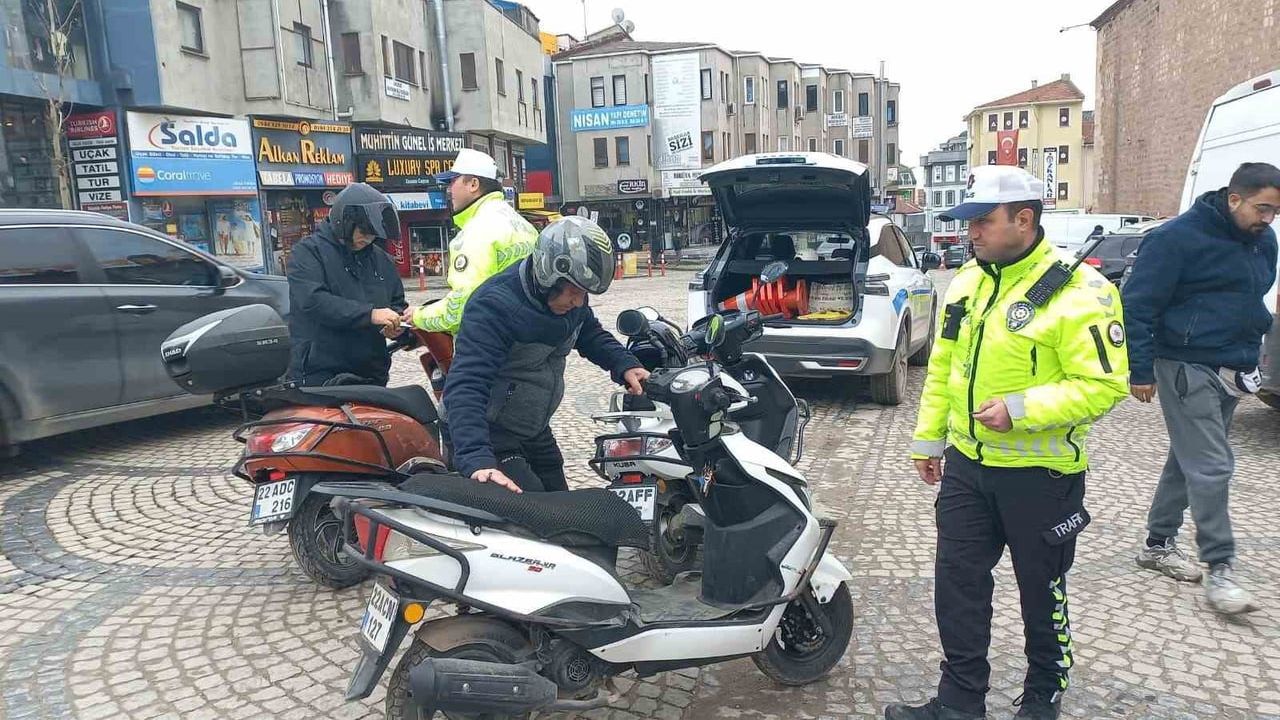 Edirne'de motosiklet sürücülerine yönelik trafik denetimleri
